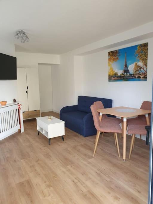 Studio Equipe Et Meuble St Cyprien Saint-Cyprien  Εξωτερικό φωτογραφία